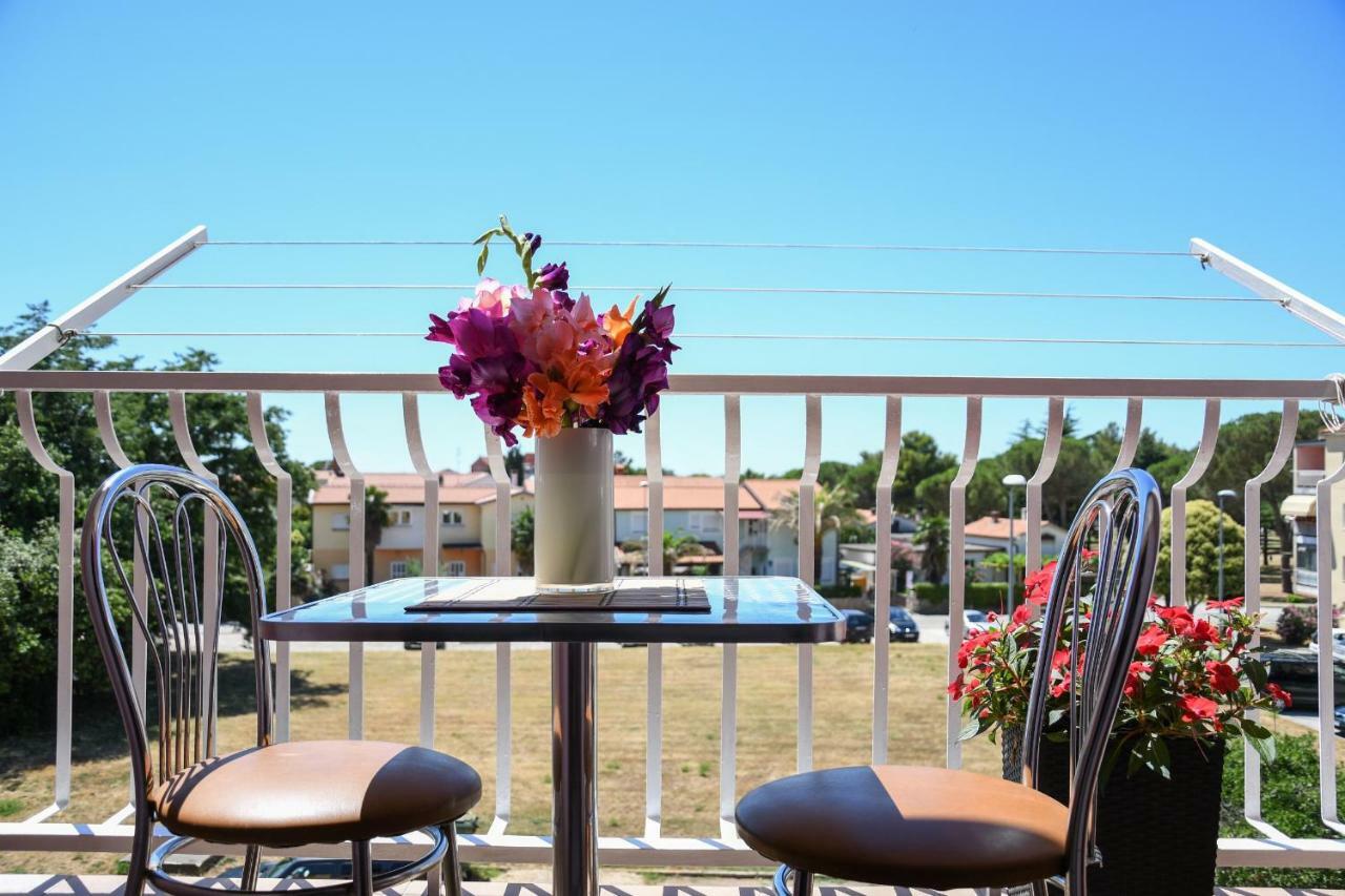 Duska Apartment Umag Exterior photo