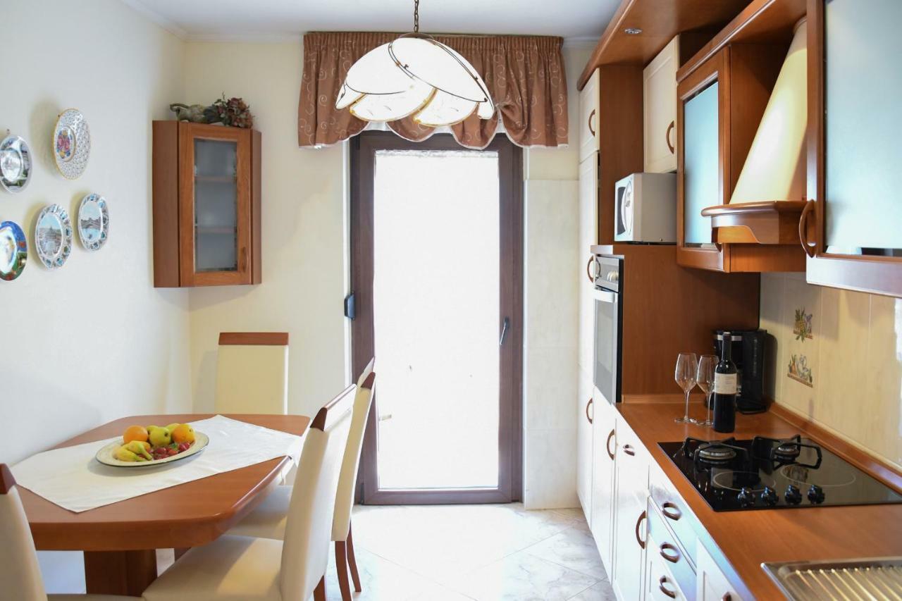Duska Apartment Umag Exterior photo